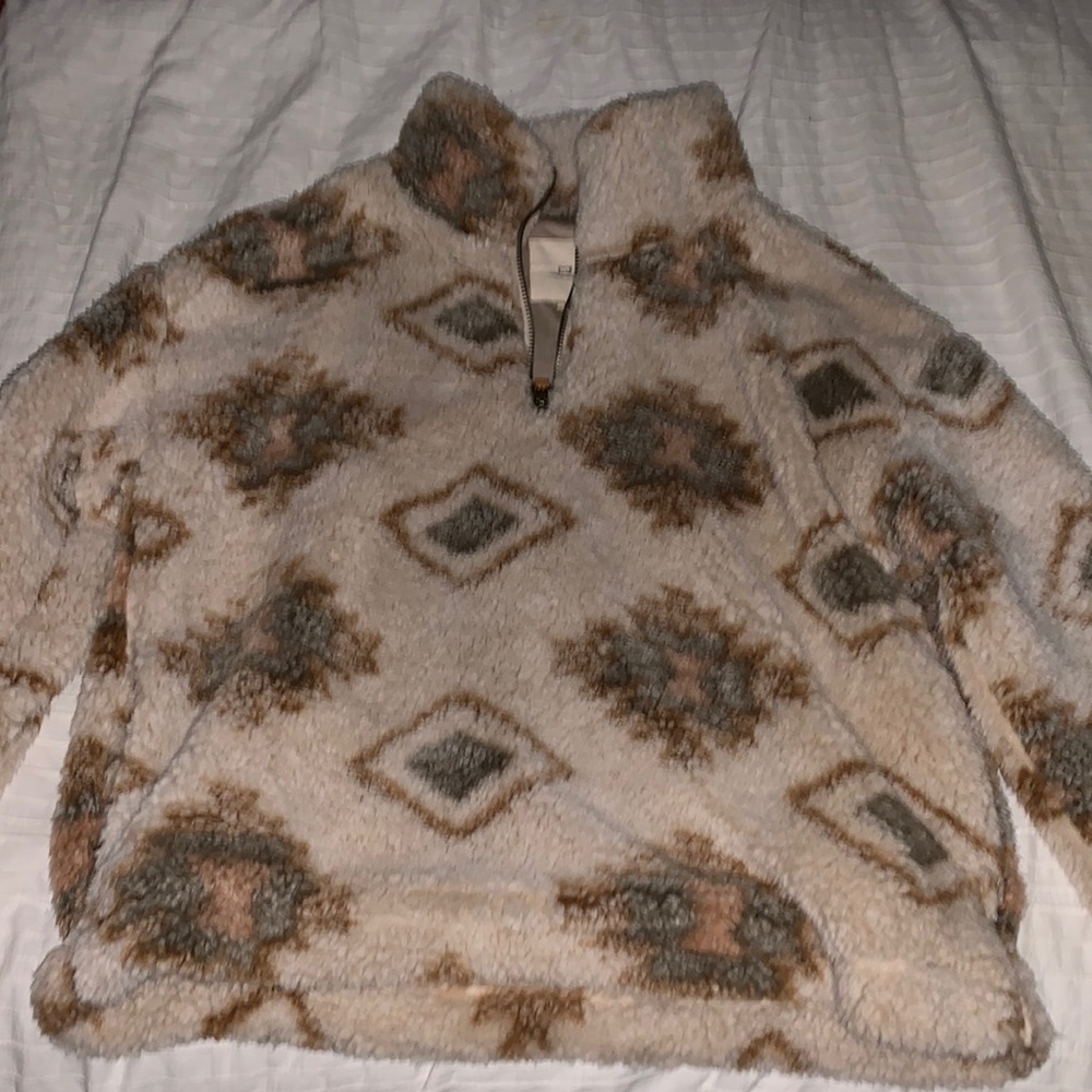 Fuzzy Aztec sweater - Picture 1 of 3